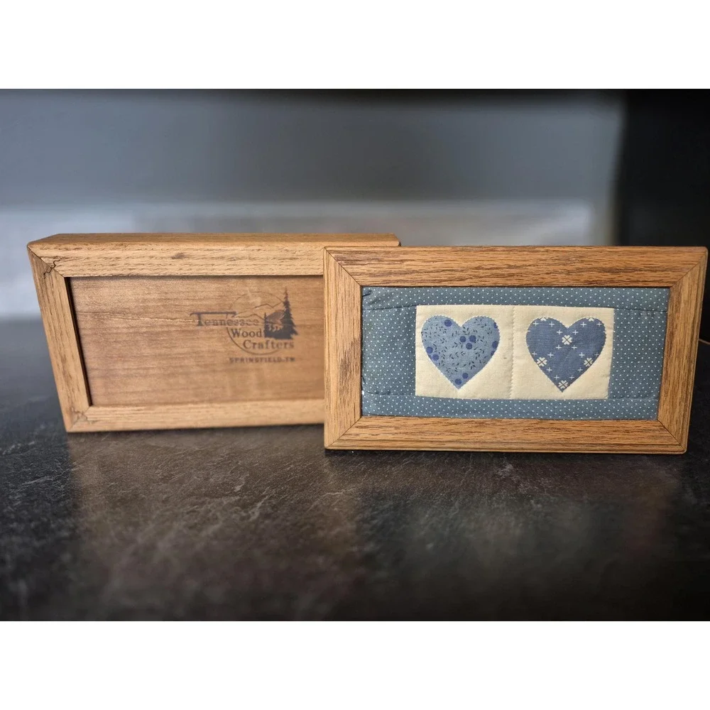 Vintage‎ Tennessee Wood Crafters Oak Keepsake Box Blue Heart Quilt Top Primitive